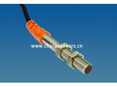 M5小柱形對射傳感器，內(nèi)置放大器，