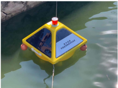 廈門精川與大學成功合作湖泊在線監測浮標（溫度，PH，電導，濁度，溶解氧）
