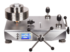 壓力變送器生產(chǎn)和檢測行業(yè)，標準器免費升級通知