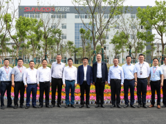 蘇州市黨政代表團(tuán)蒞臨南京欣旺達(dá)考察