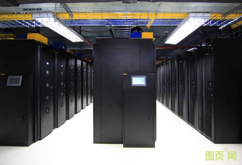 臺達易動-超越系列微模塊新裝亮相-6