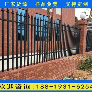 清遠(yuǎn)廠家現(xiàn)貨鋅鋼護(hù)欄 惠州別墅鐵藝