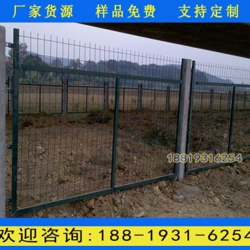 廠家定制鐵路護欄 熱鍍鋅高鐵護欄網