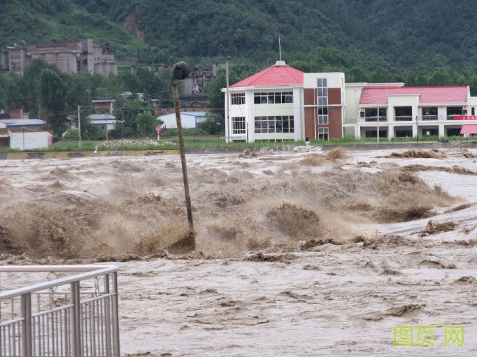 河南水災-6.jpg 河南水災-6.jpg