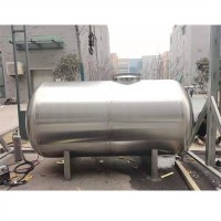 遂平鴻謙304臥式無菌水箱民用供水臥式衛(wèi)生級儲水箱質(zhì)量超群