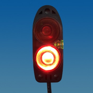 扁平形遠(yuǎn)距離光電開關(guān)BA  Autonics