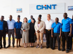 烏干達能礦部長、移民局長先后考察正泰儀表電氣工廠，肯定正泰國際本土化成果！